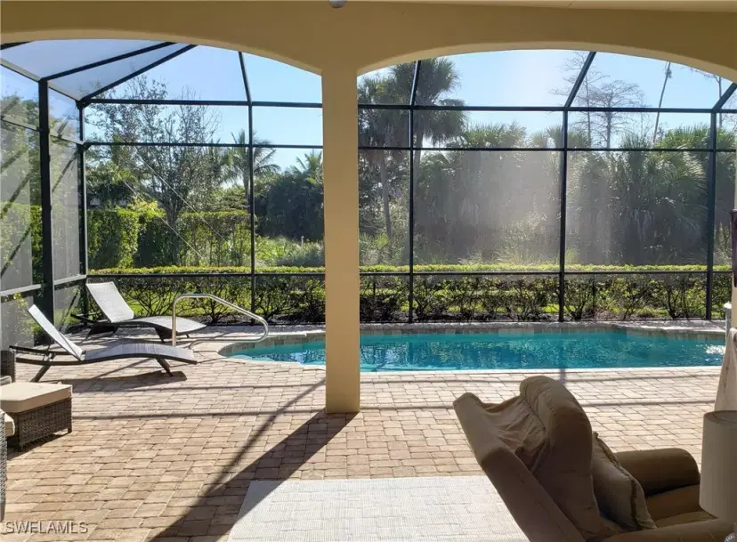 Picture of 9430 Napoli Ln, Naples FL 34113