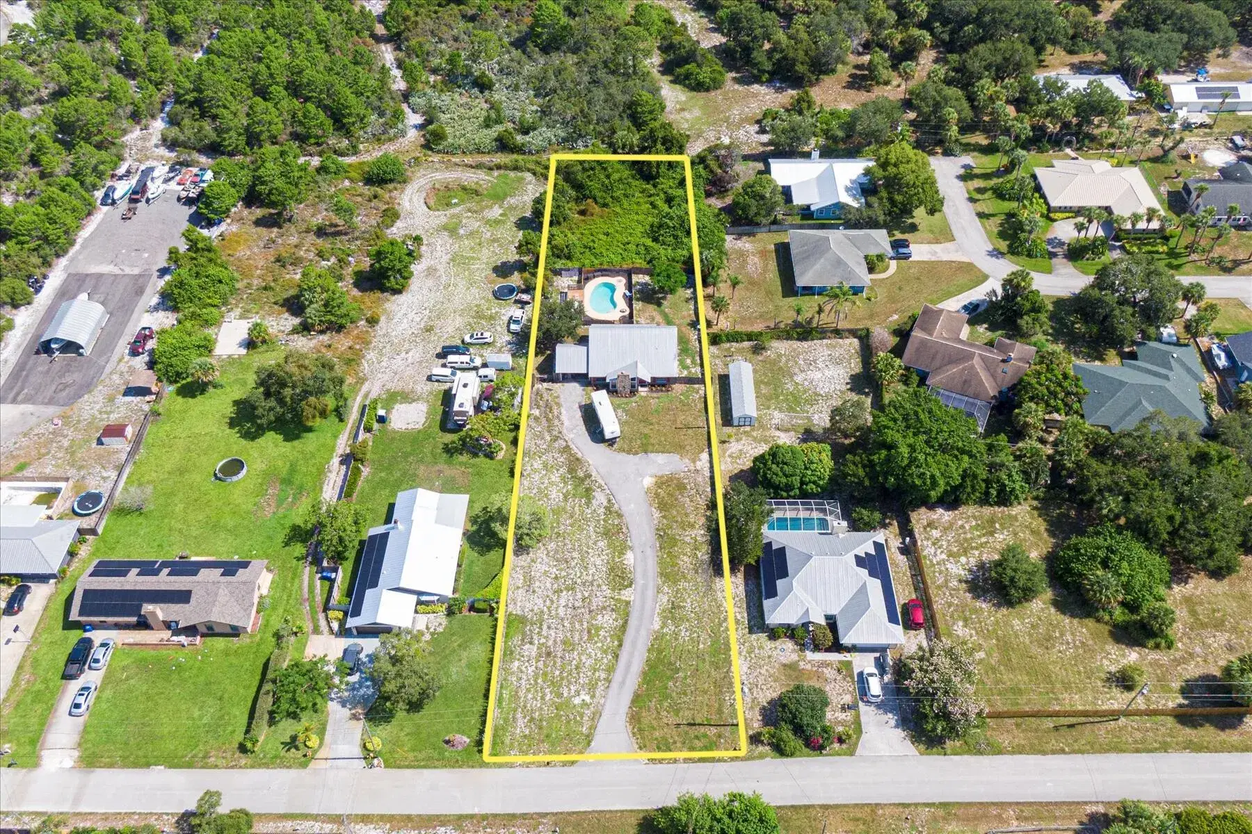 Picture of 430 11Th Lane Sw, Vero Beach, FL 32962