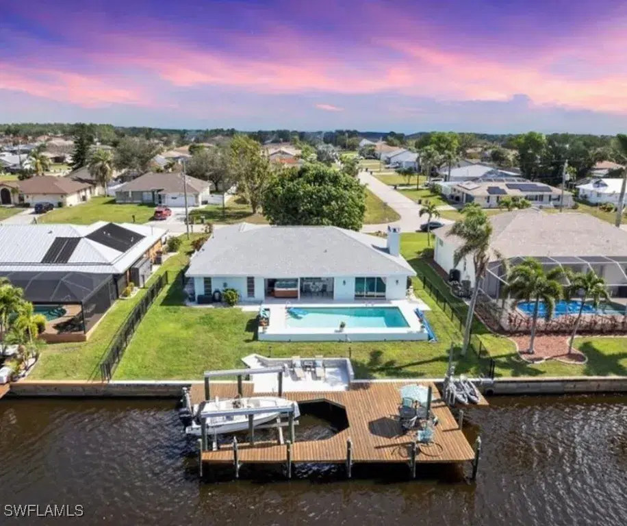 Picture of 1326 SE 21St Ave, Cape Coral, FL 33990