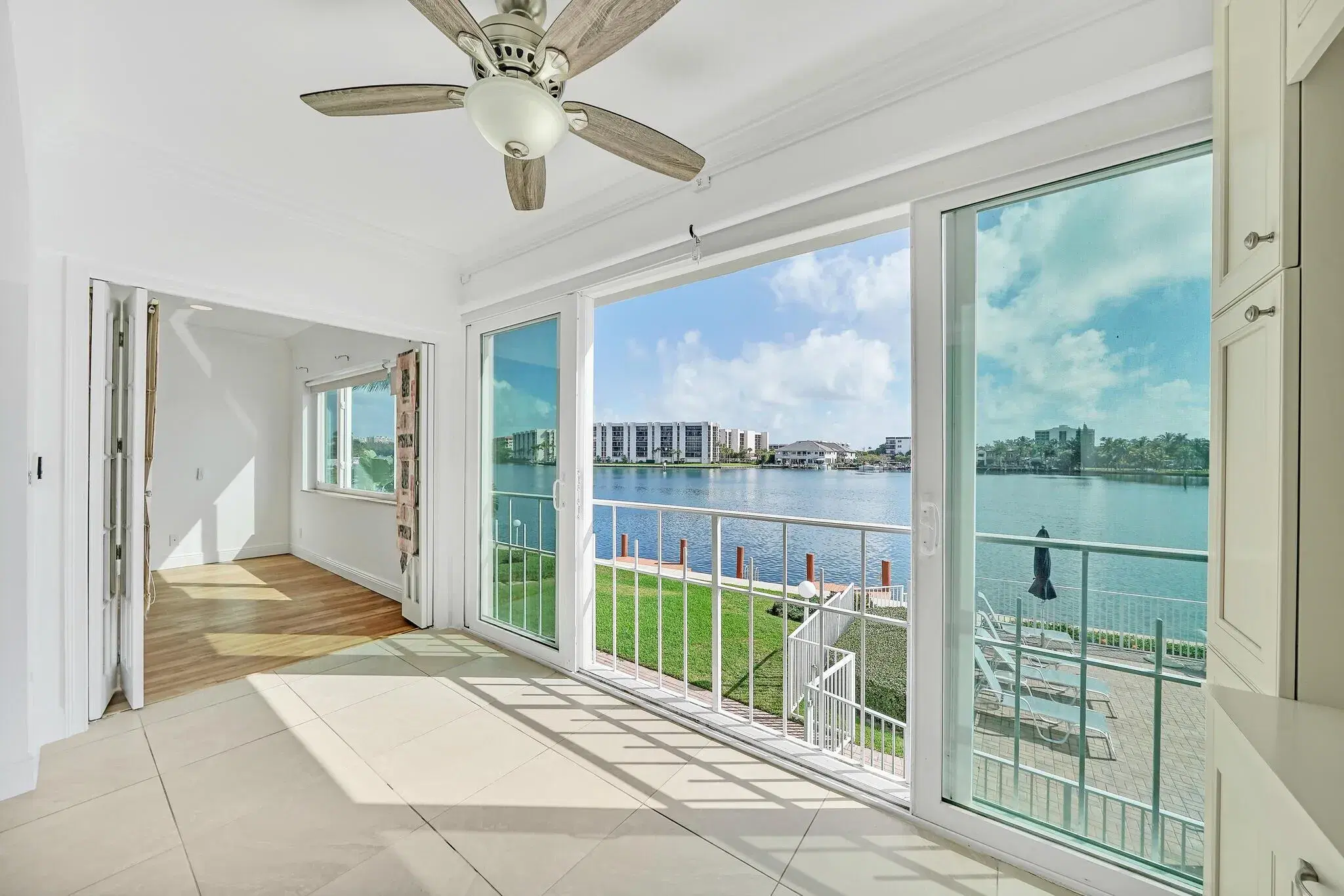 Picture of 711 NE Harbour Terrace 408, Boca Raton, FL 33431