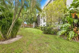 Picture of 118 Royal Park Dr 4G, Oakland Park, FL 33309