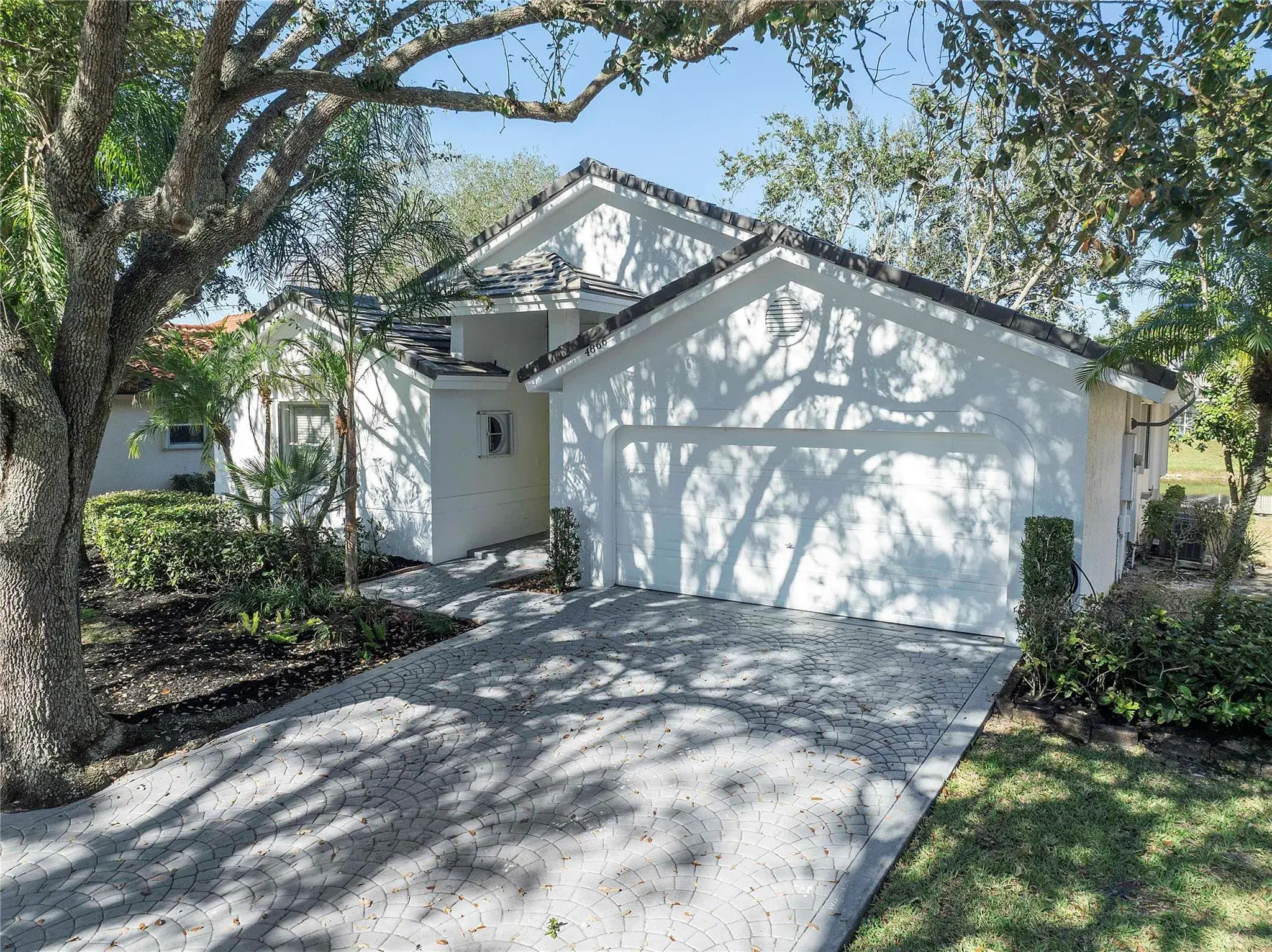 Picture of 4866 NW 103Rd Dr, Coral Springs, FL 33076