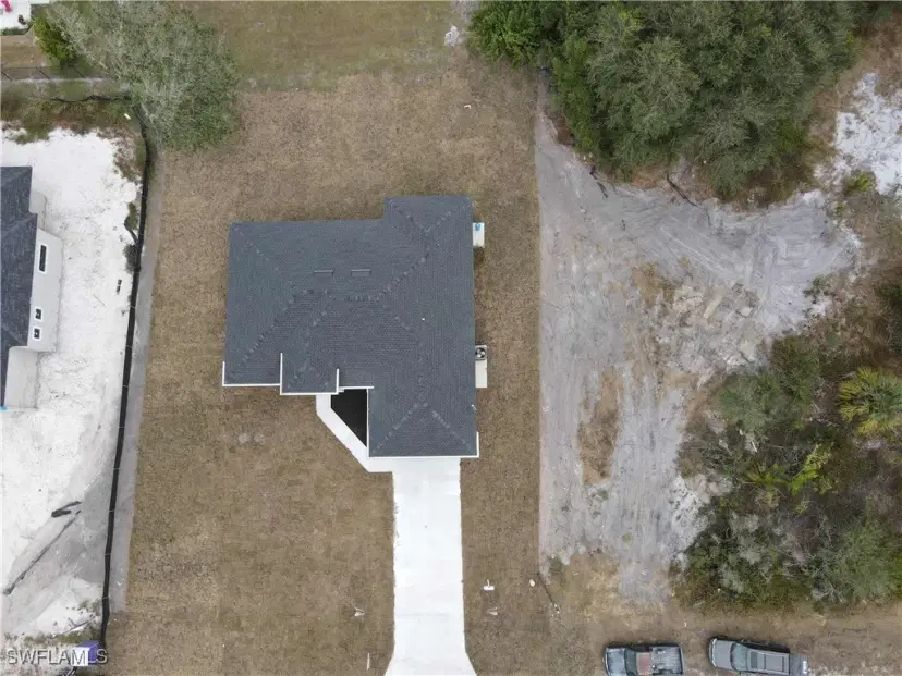 Picture of 449 Redwing St, Lehigh Acres FL 33974