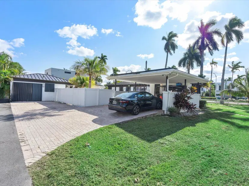 Picture of 1355 Hollywood Blvd, Hollywood FL 33019