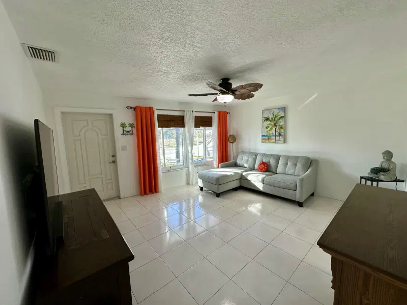 Picture of 4260 NE 11Th Avenue, Pompano Beach FL 33064