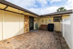 Picture of 4289 Island Cir 2, Fort Myers, FL 33919