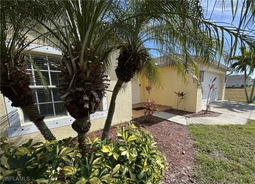 Picture of 2011 NW 10Th Ave, Cape Coral FL 33993