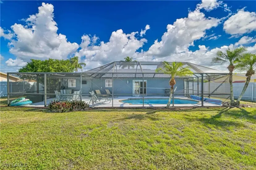 Picture of 105 Stafford Pl, Lehigh Acres FL 33936