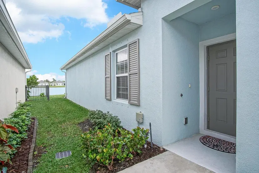 Picture of 828 Persimmon Place, Fort Pierce FL 34981