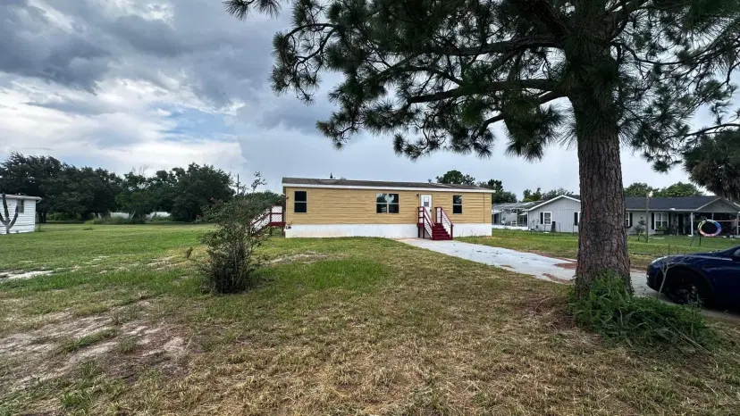 Picture of 3130 Carter Court, Sebring, FL 33870