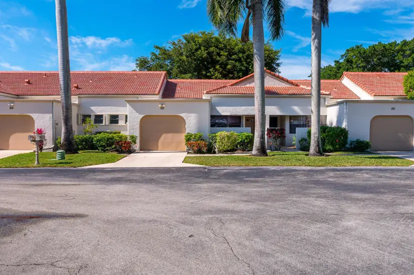 Picture of 5958 Parkwalk Circle W, Boynton Beach FL 33472