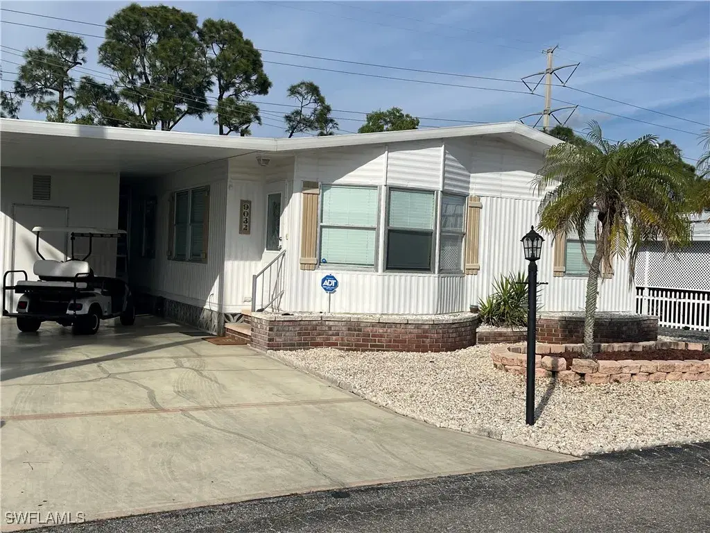 Picture of 9032 Flamingo Cir, North Fort Myers, FL 33903