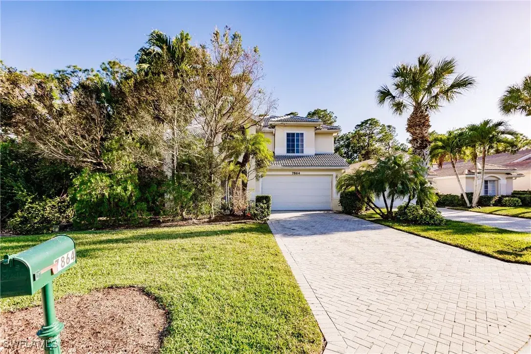 Picture of 7864 Stratford Dr, Naples, FL 34104