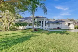 Picture of 4701 Pine Tree Dr, Boynton Beach, FL 33436