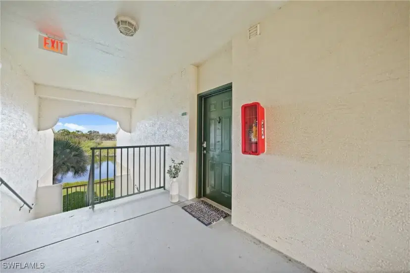 Picture of 11510 Villa Grand 423, Fort Myers, FL 33913