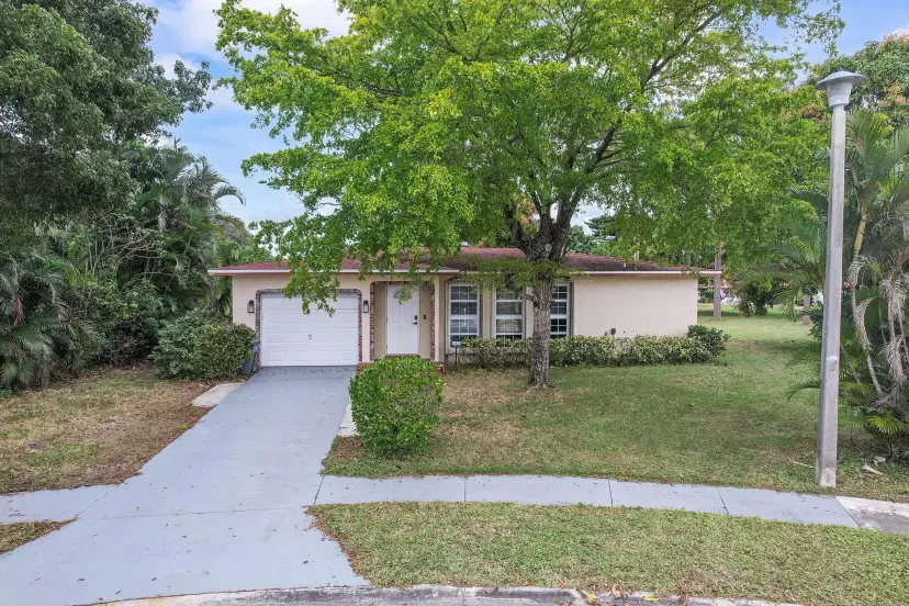 Picture of 14533 Sunny Waters Lane, Delray Beach FL 33484