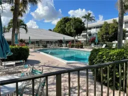 Picture of 2050 NE 39Th St S103, Lighthouse Point, FL 33064