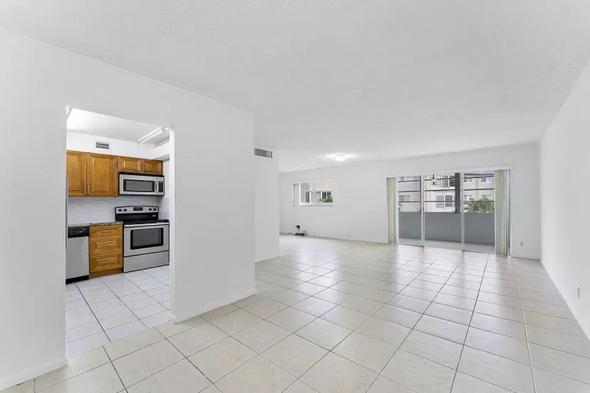 Picture of 715 Lori Drive 205, Palm Springs FL 33461