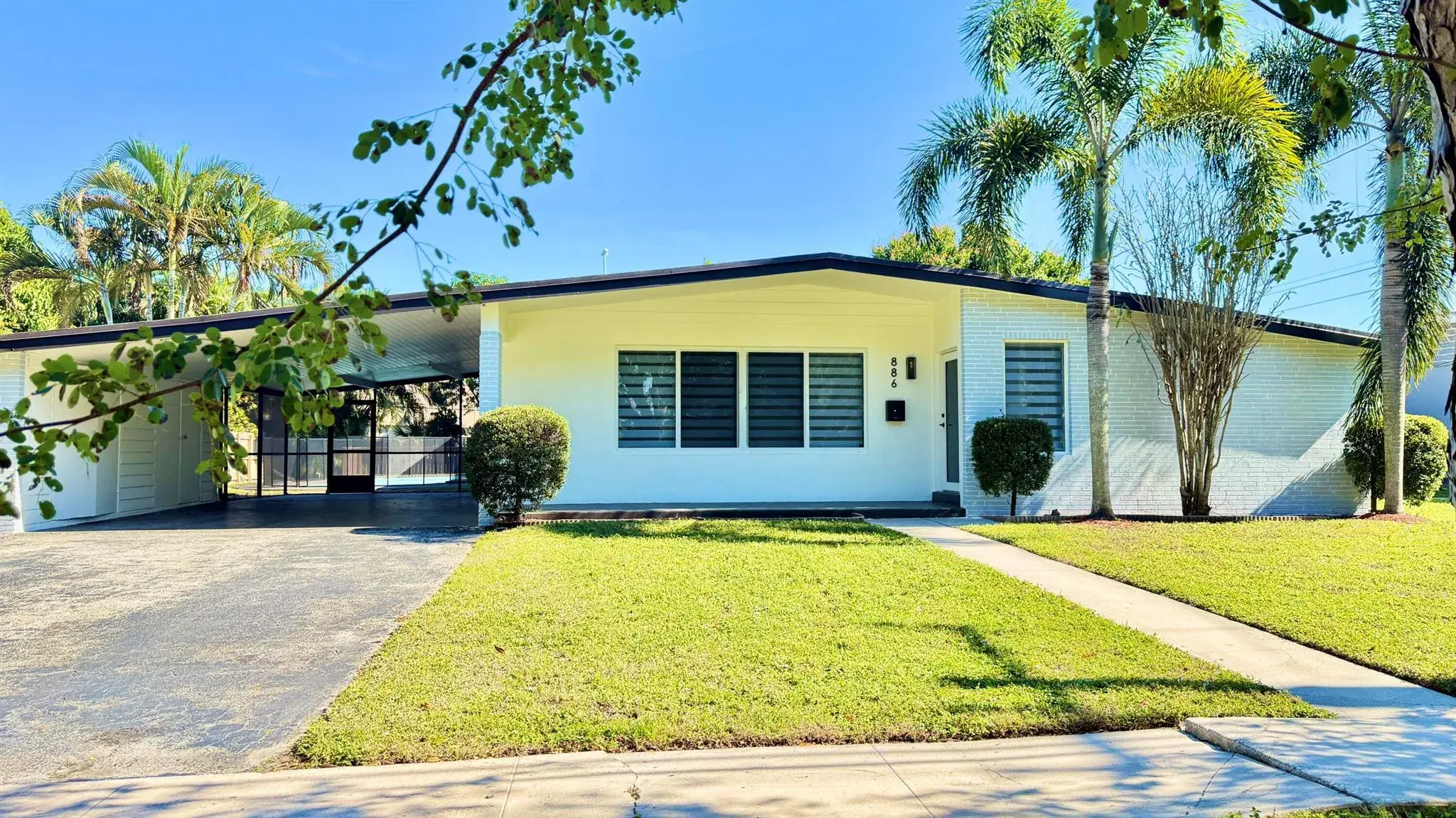 Picture of 886 E Acre Drive, Plantation, FL 33317