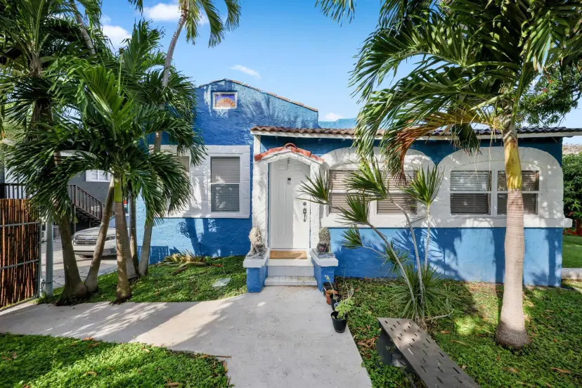 Picture of 909 N A Street, Lake Worth Beach FL 33460