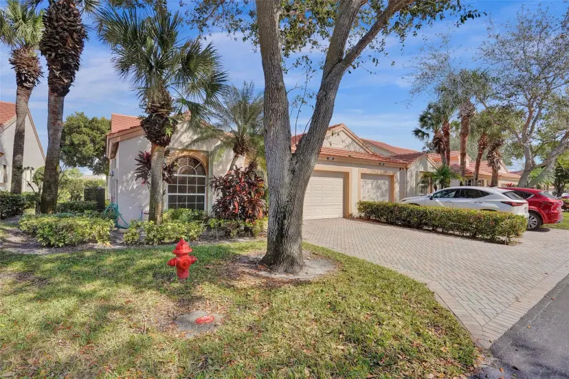 Picture of 7889 Lake Sands Dr, Delray Beach FL 33446