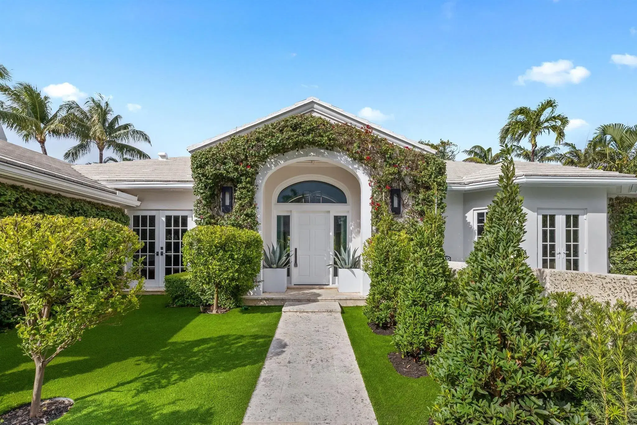 Picture of 255 Ridgeview Drive, Palm Beach, FL 33480