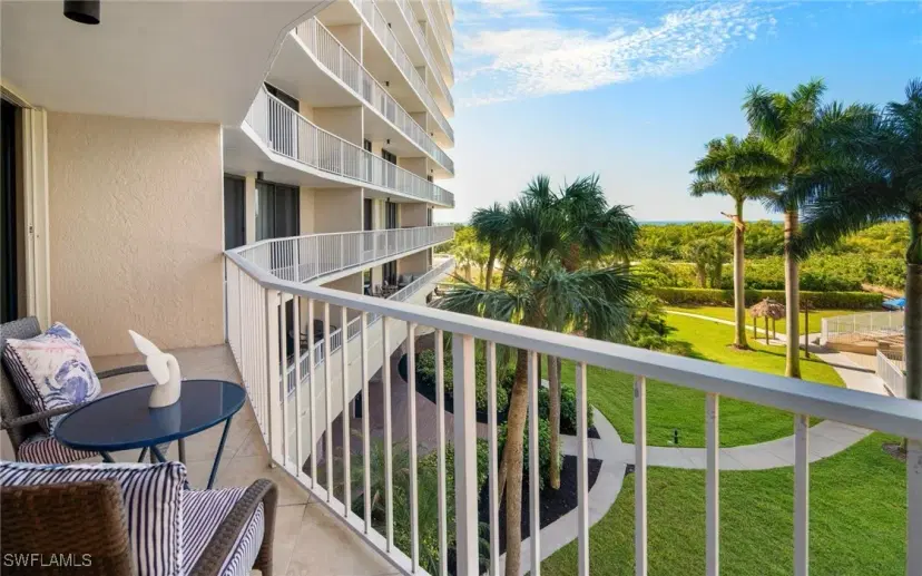 Picture of 380 Seaview Ct 301, Marco Island FL 34145