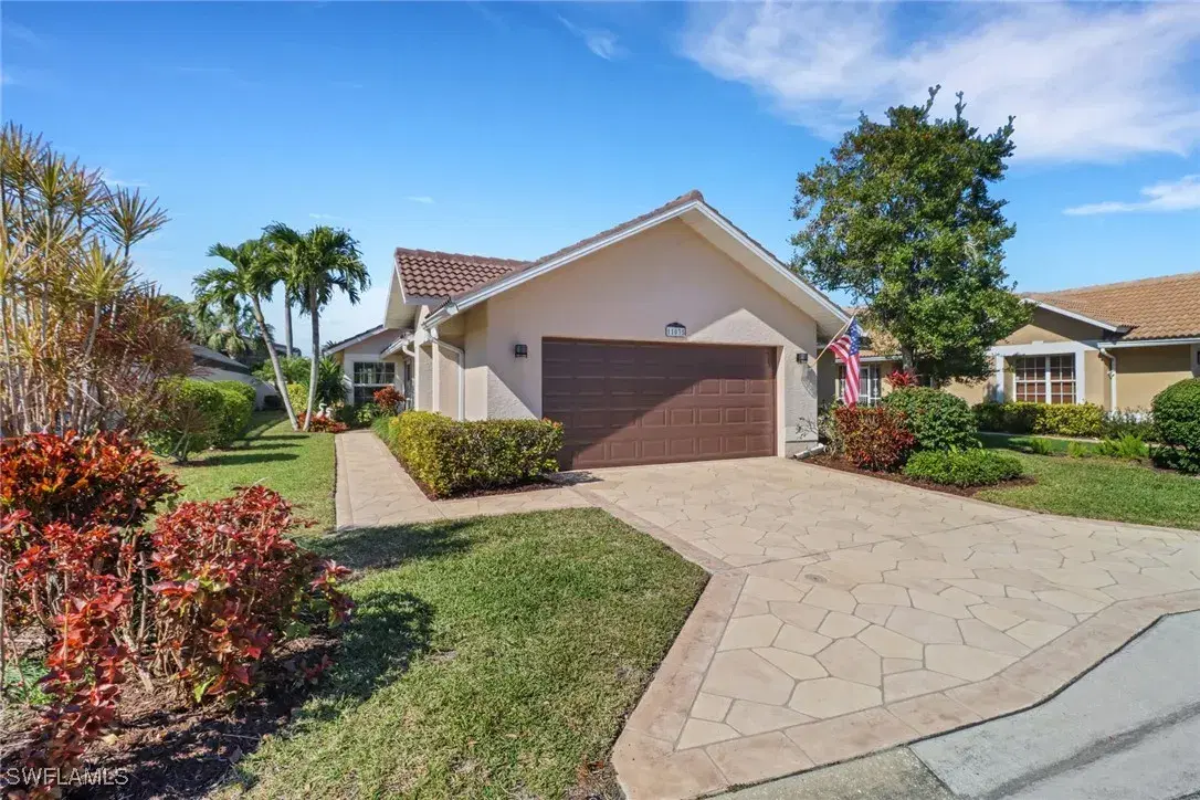 Picture of 11035 Linnet Ln, Naples, FL 34119