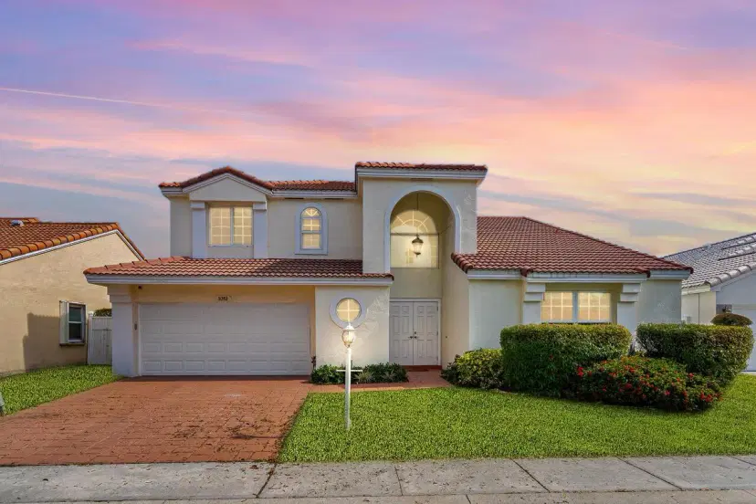 Picture of 1051 Siena Oaks Circle E, Palm Beach Gardens FL 33410