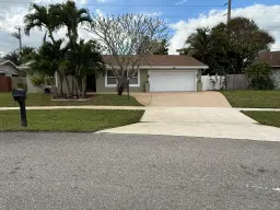 Picture of 5021 Woodstone Circle N, Lake Worth, FL 33463