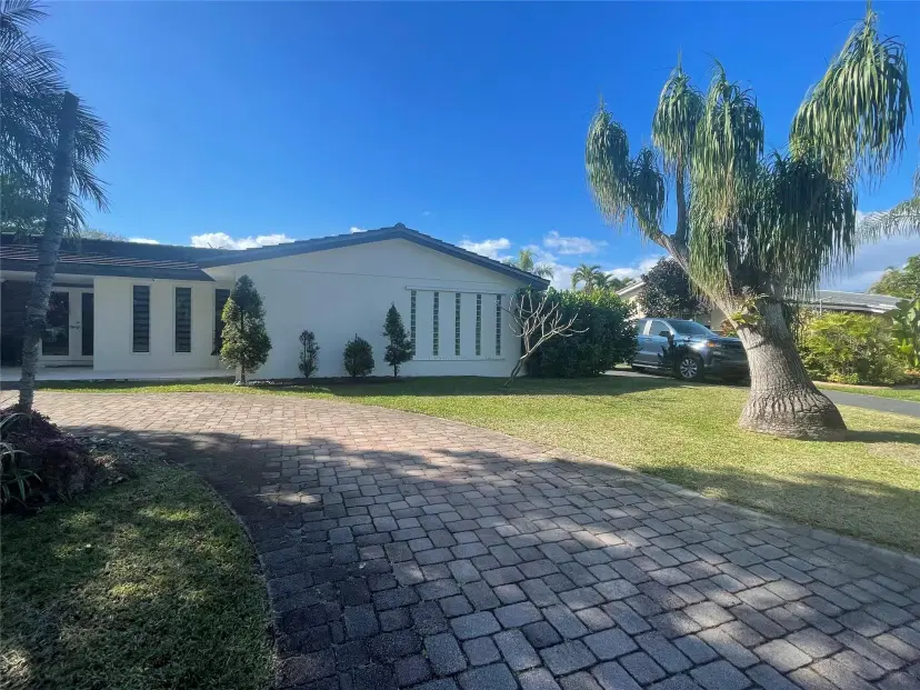 Picture of 14300 SW 74Th Ave, Palmetto Bay FL 33158