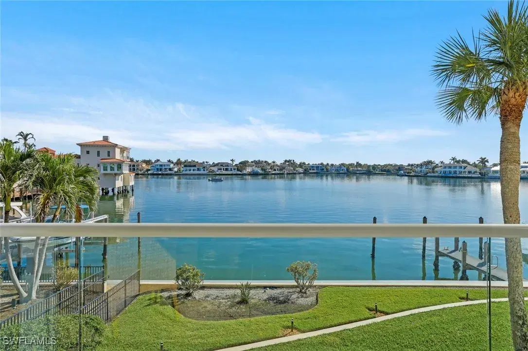 Picture of 3500 Gulf Shore Blvd N 201, Naples, FL 34103