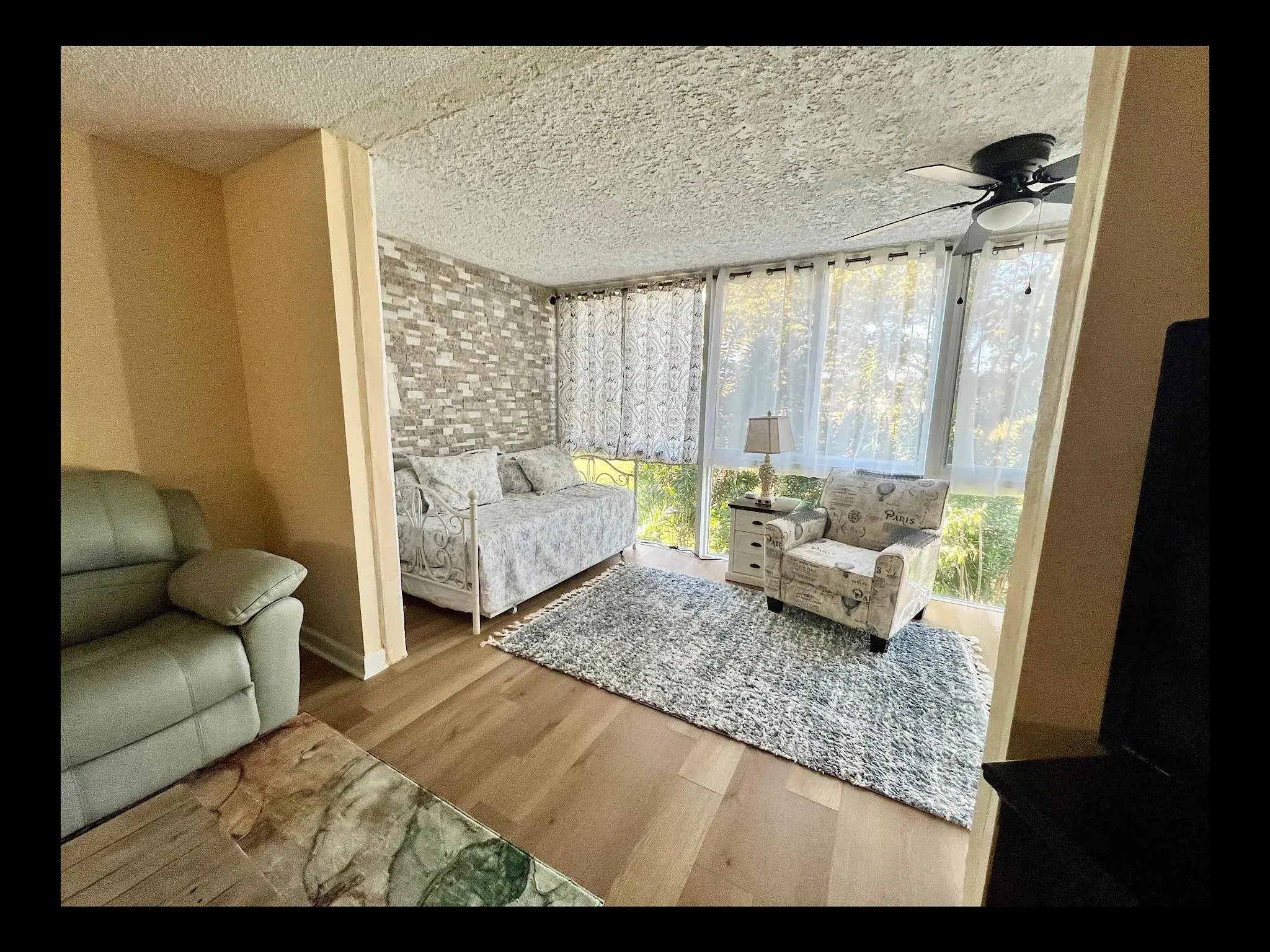 Picture of 7320 Lake Circle Dr 204, Margate, FL 33063