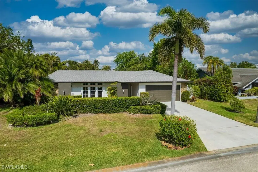 Picture of 1390 Burgundy Dr, Fort Myers, FL 33919