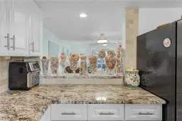 Picture of 4531 Bay Beach Ln 333, Fort Myers Beach, FL 33931