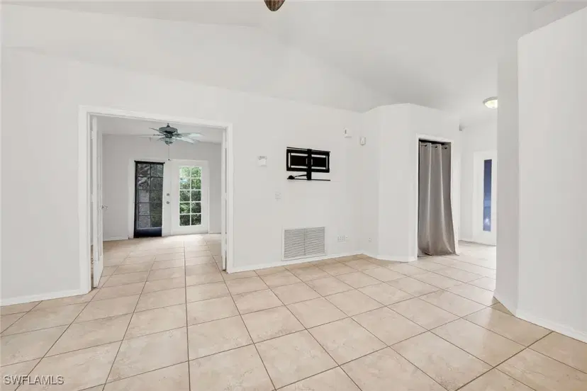 Picture of 721 14Th St Ne, Naples FL 34120