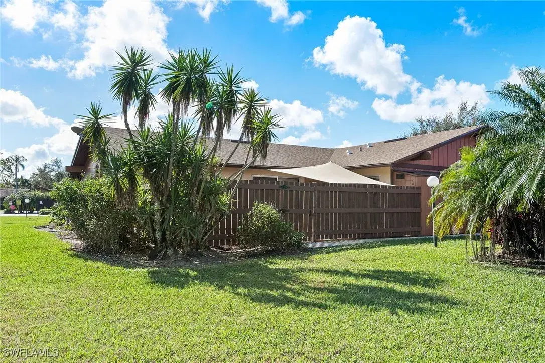 Picture of 15467 Crystal Lake Dr, North Fort Myers, FL 33917