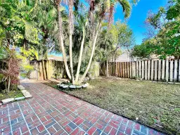 Picture of 13296 NW 6Th Ct 13296, Plantation, FL 33325