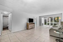 Picture of 400 NE 20Th Street A107, Boca Raton, FL 33431