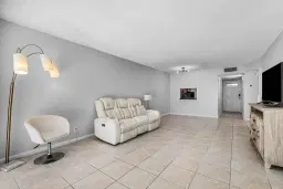 Picture of 400 NE 20Th Street A107, Boca Raton, FL 33431