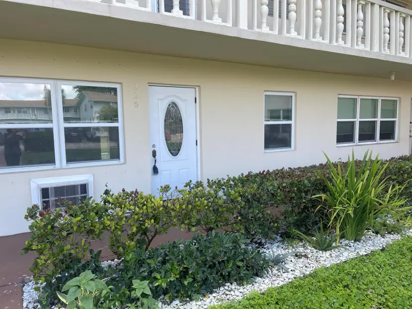 Picture of 226 Coventry J, West Palm Beach FL 33417