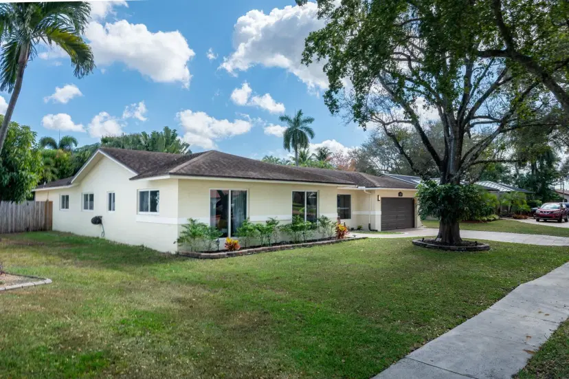 Picture of 1940 SW 69Th Ave, Plantation FL 33317