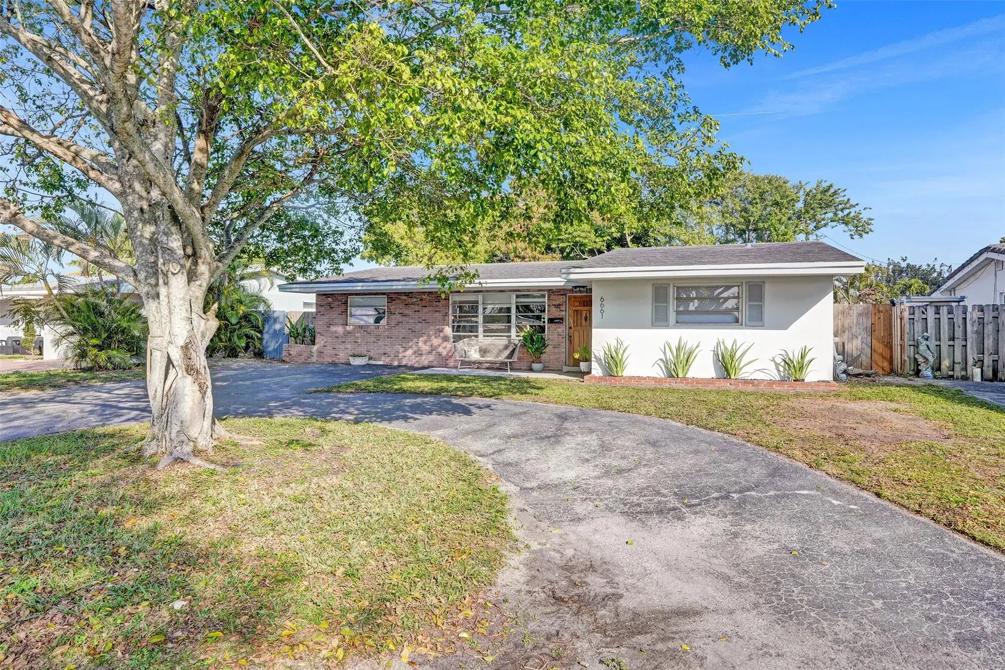 Picture of 6661 Garfield St, Hollywood, FL 33024