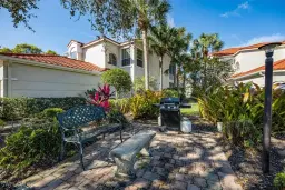 Picture of 1575 Clermont Dr N-201, Naples, FL 34109