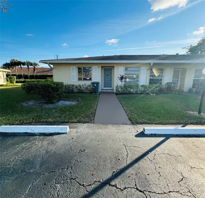 Picture of 21040 Covington Dr, Boca Raton FL 33433