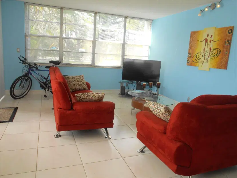 Picture of 2781 Taft St 110, Hollywood FL 33020