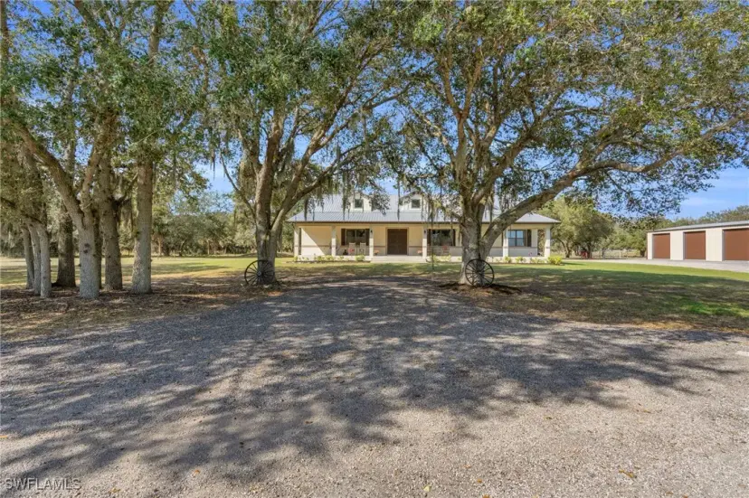 Picture of 1277 Bonneville St, Fort Denaud FL 33935