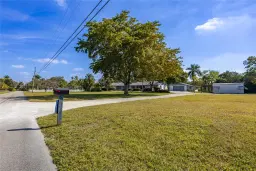 Picture of 17400 SW 68Th Ct, Southwest Ranches, FL 33331