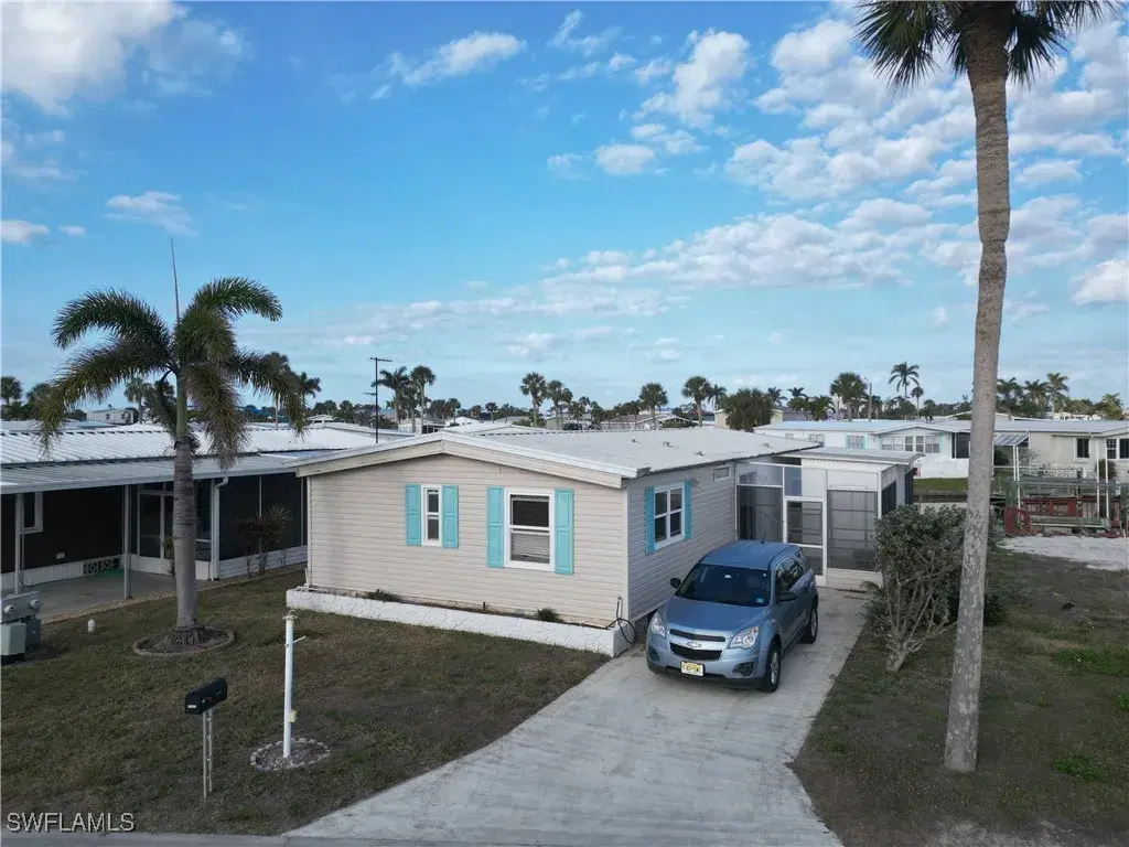 Picture of 17640 Bryan Ct, Fort Myers Beach, FL 33931