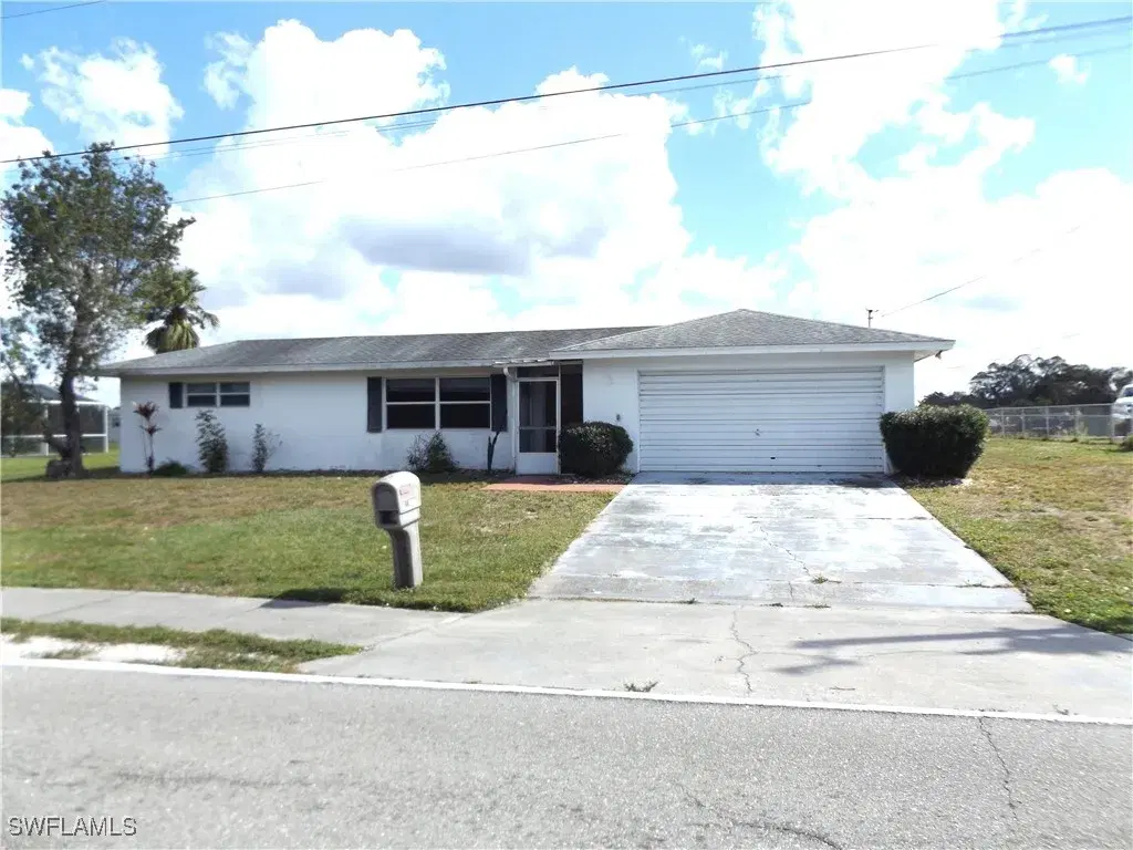 Picture of 14 Richmond Ave N, Lehigh Acres, FL 33936